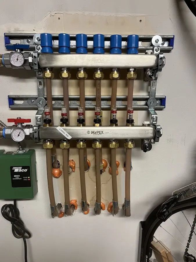 Plumber performing Leak Detection at a residential property in Horizon City